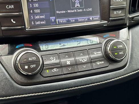 Certified 2018 Toyota RAV4 LE AWD/4WD image 20