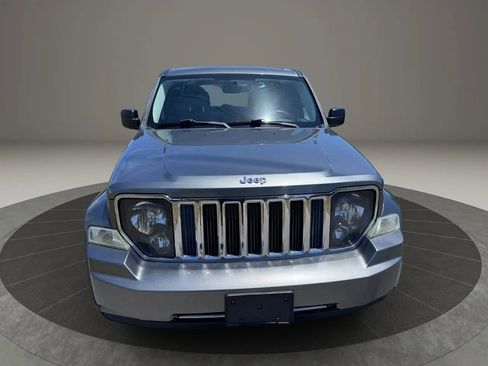 Used 2012 Jeep Liberty Limited Jet w/ Comfort/Convenience Group AWD/4WD image 7