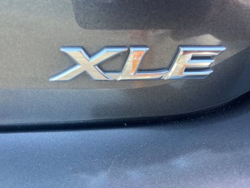 Used 2007 Toyota Camry XLE FWD image 14