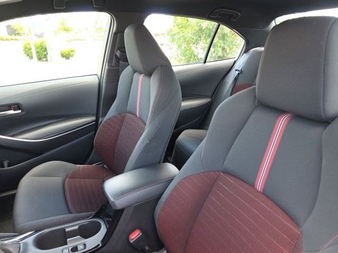 Certified 2024 Toyota Corolla SE image 9