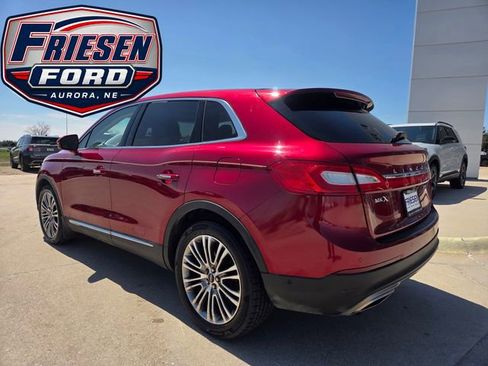 Used 2016 Lincoln MKX Reserve w/ Technology Package FWD image 4