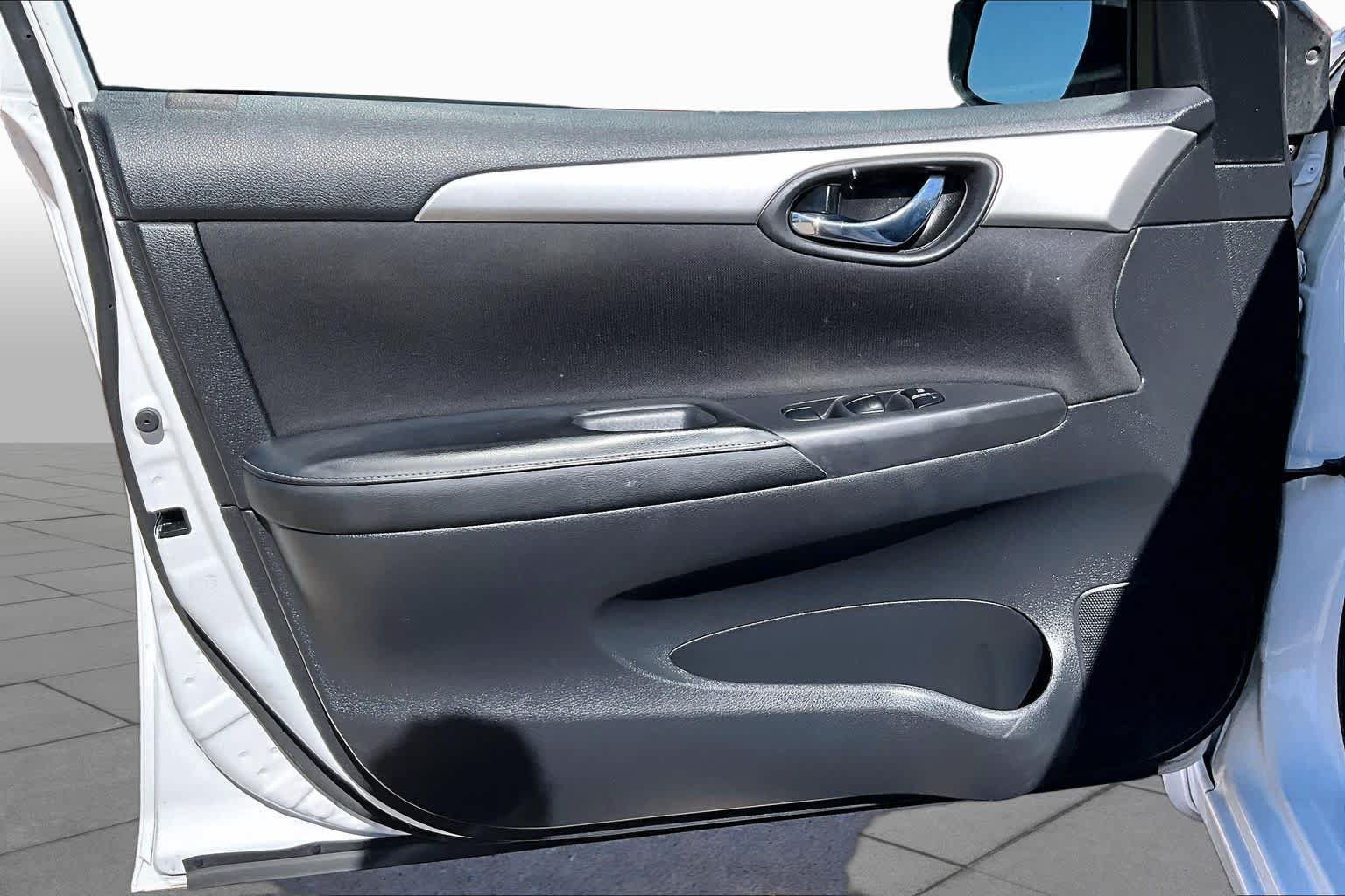 Used 2019 Nissan Sentra S w/ Appearance Package FWD image 24