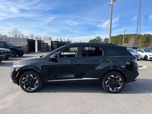 Used 2025 Kia Sportage SX image 6