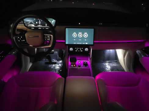 Used 2023 Land Rover Range Rover SE image 62