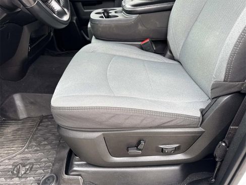 Used 2023 RAM 2500 Big Horn w/ Level 1 Equipment Group image 11