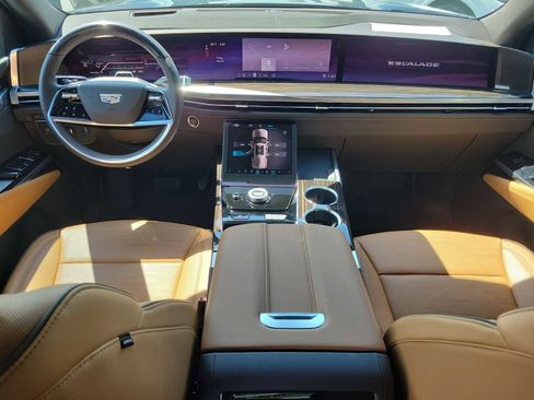 Used 2025 Cadillac Escalade Premium Luxury w/ Touring Package AWD/4WD image 14