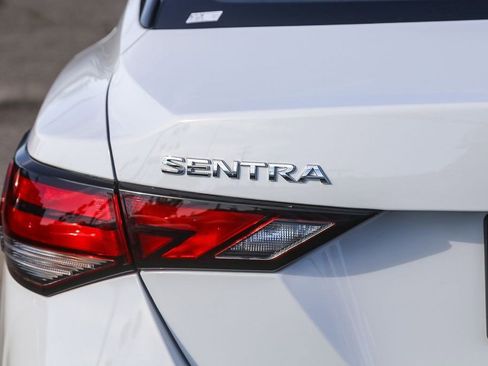 Certified 2025 Nissan Sentra S image 9