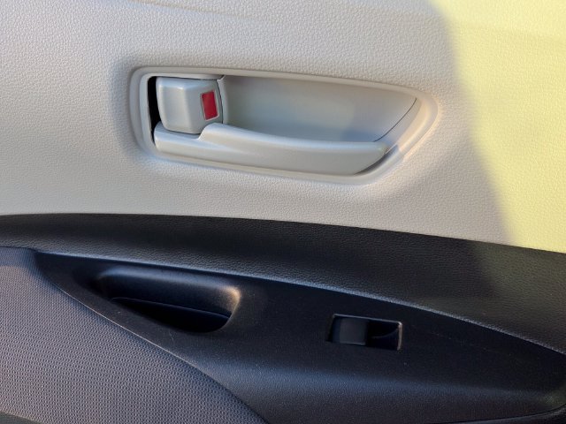 Used 2025 Toyota Corolla LE FWD image 10