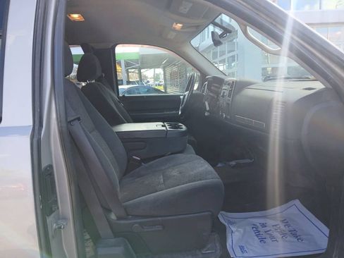 Used 2007 GMC Sierra 1500 SLE w/ SLE1 Preferred Package AWD/4WD image 13