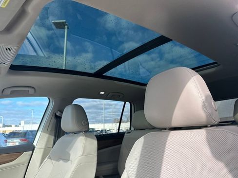 New 2026 Volkswagen Atlas SE image 10