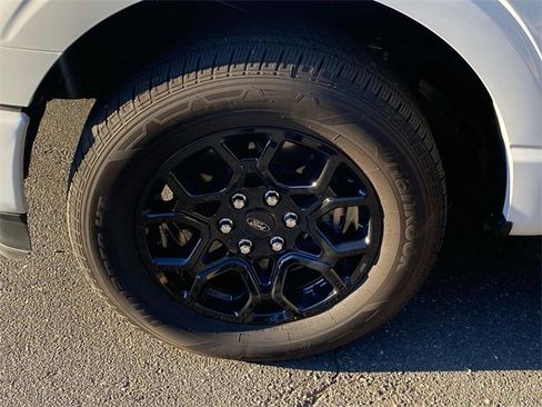 Used 2025 Ford F150 STX image 6