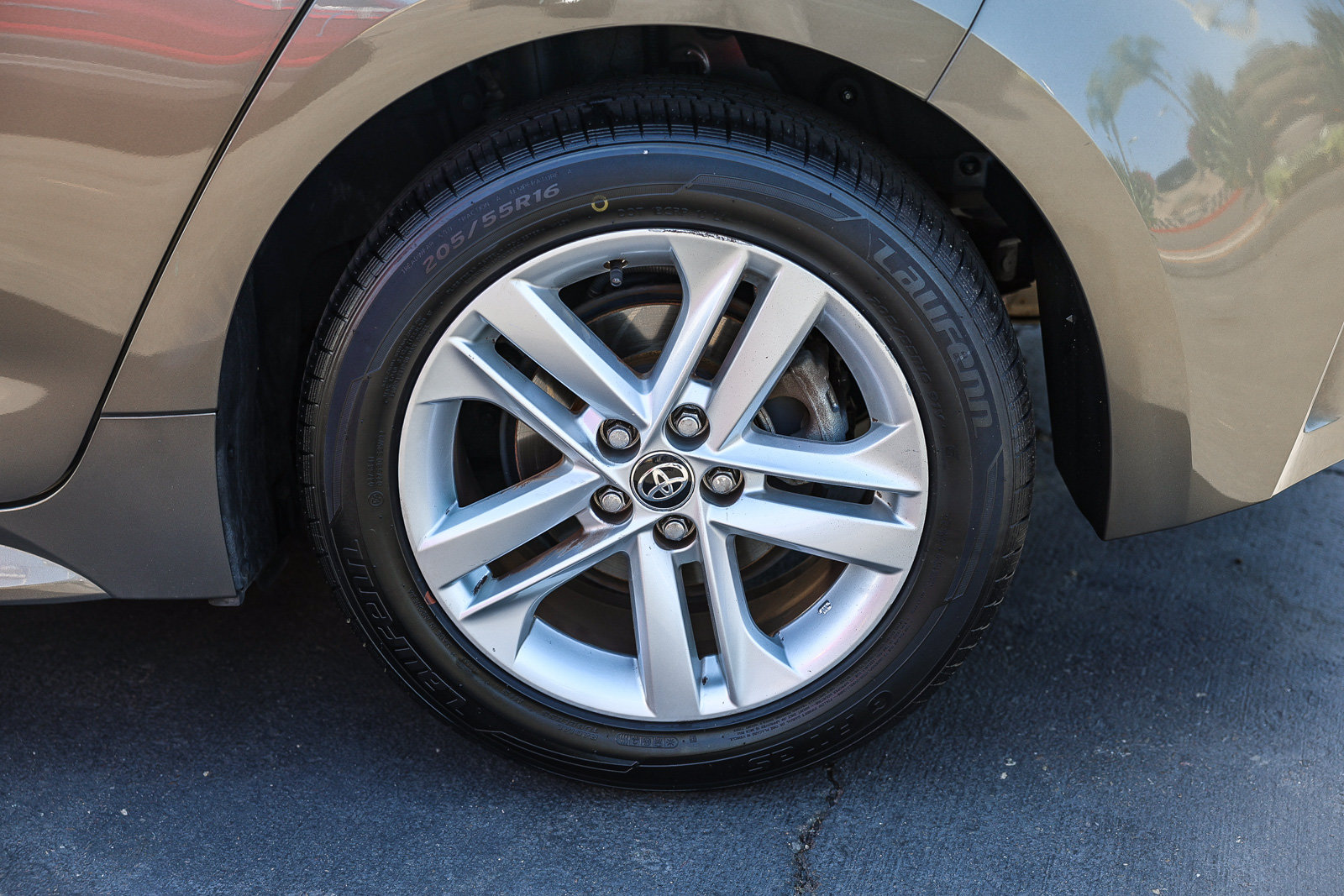 Used 2020 Toyota Corolla SE w/ Carpet Mat Package FWD image 25