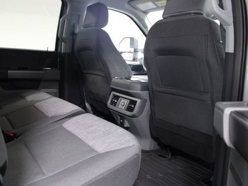 New 2026 Ford F250 XLT w/ XLT Premium Package image 32