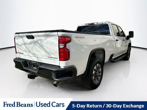 Used 2024 Chevrolet Silverado 2500 Custom w/ Custom Convenience Package image 8