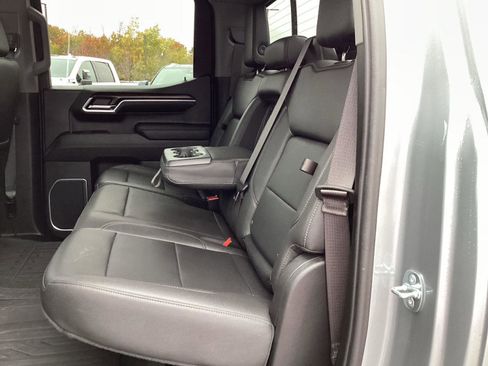 Used 2023 GMC Sierra 1500 SLT w/ SLT Premium Plus Package image 15