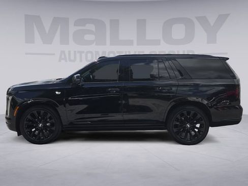 Used 2025 Cadillac Escalade Sport Platinum w/ LPO, ONYX Package AWD/4WD image 2