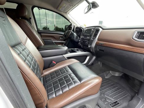 Used 2019 Nissan Titan Platinum Reserve w/ Platinum Utility Package AWD/4WD image 27