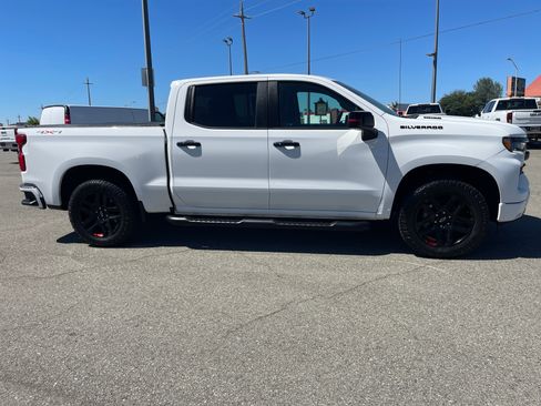 Used 2024 Chevrolet Silverado 1500 RST w/ Redline Edition AWD/4WD image 5
