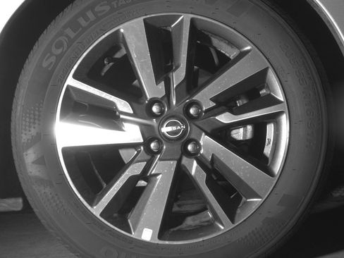 Used 2025 Nissan Versa SV FWD image 13