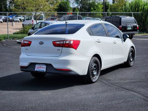 Used 2017 Kia Rio LX w/ Power Package FWD image 3