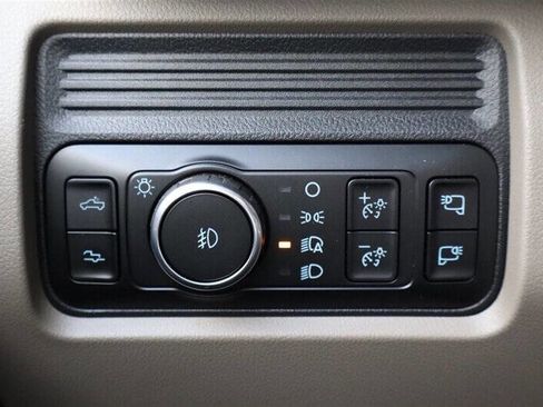 Used 2026 Ford F450 Platinum w/ Platinum Plus Package image 19