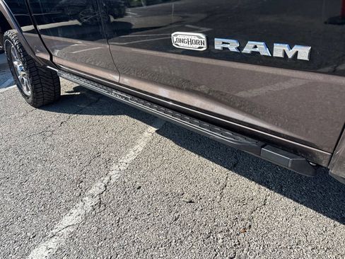 Used 2022 RAM 2500 Limited AWD/4WD image 36