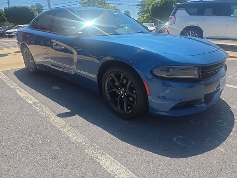 Used 2023 Dodge Charger SXT w/ Blacktop Package RWD image 2