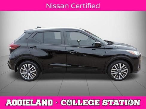 Certified 2023 Nissan Kicks SV FWD image 2