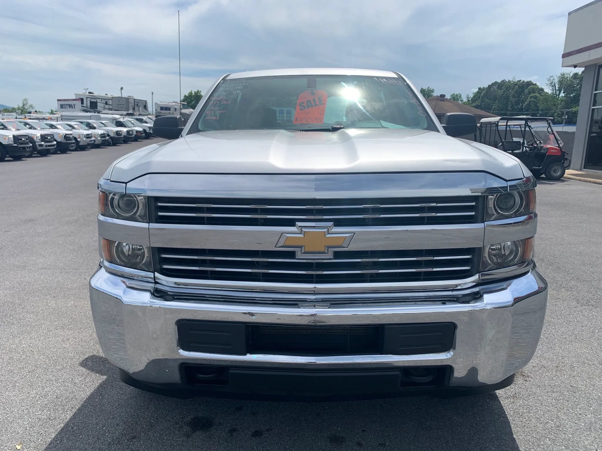 Used 2015 Chevrolet Silverado 2500 W/T AWD/4WD image 2