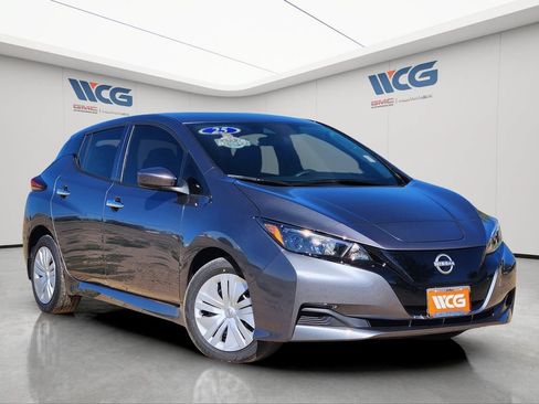 Used 2025 Nissan Leaf S FWD image 7