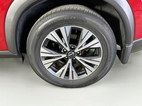 Used 2023 Nissan Rogue SV image 11