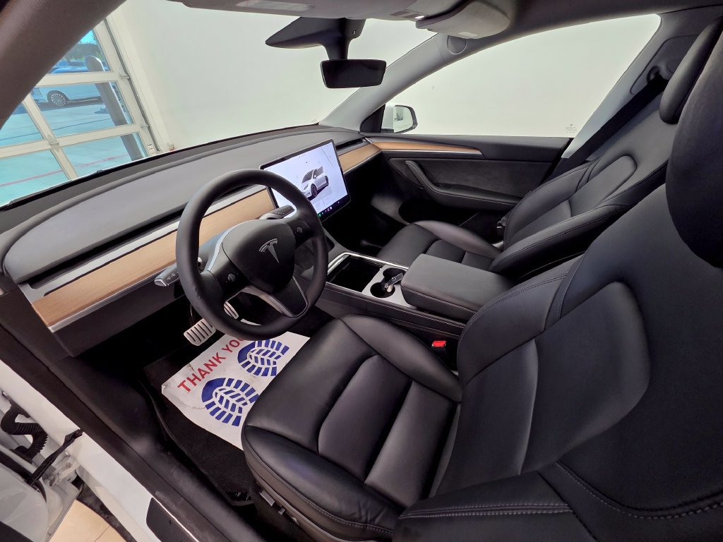 Used 2022 Tesla Model Y Performance AWD/4WD image 14