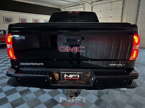 Used 2015 GMC Sierra 2500 Denali w/ Duramax Plus Package image 46