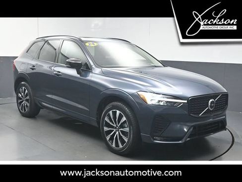 Used 2024 Volvo XC60 B5 Core AWD/4WD image 1