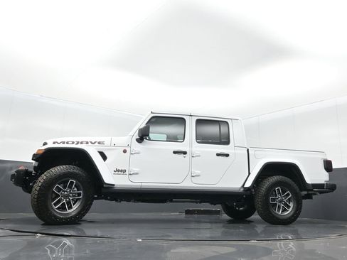 New 2026 Jeep Gladiator Mojave image 31