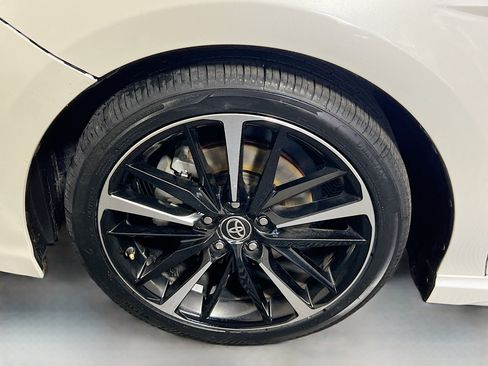 Used 2020 Toyota Camry XSE image 13