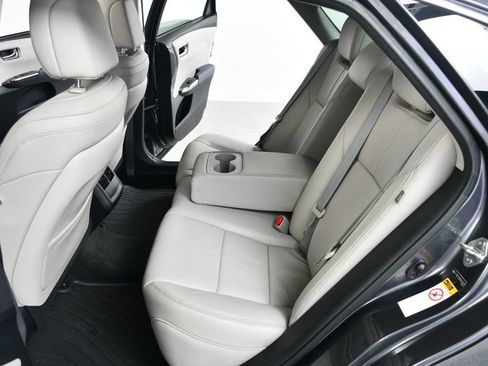 Used 2013 Toyota Avalon XLE Premium FWD image 35
