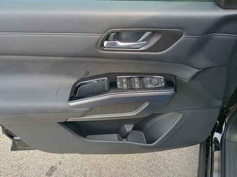 New 2025 Nissan Pathfinder SL w/ Lighting Package (N92) image 11