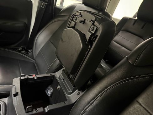 Used 2023 Jeep Wrangler Sahara w/ Cold Weather Group image 27