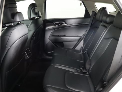 Used 2025 Kia Sportage EX FWD image 16