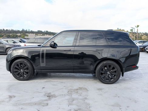 Used 2023 Land Rover Range Rover SE image 8