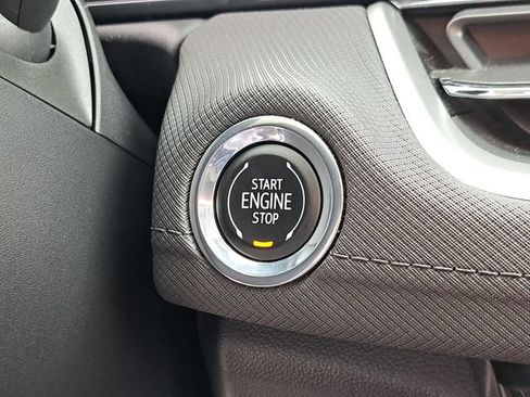 Used 2025 Chevrolet TrailBlazer LT image 29