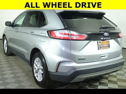 Used 2024 Ford Edge SEL image 5
