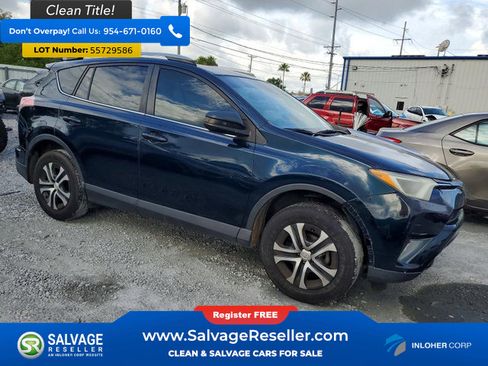 Used 2018 Toyota RAV4 LE FWD image 5