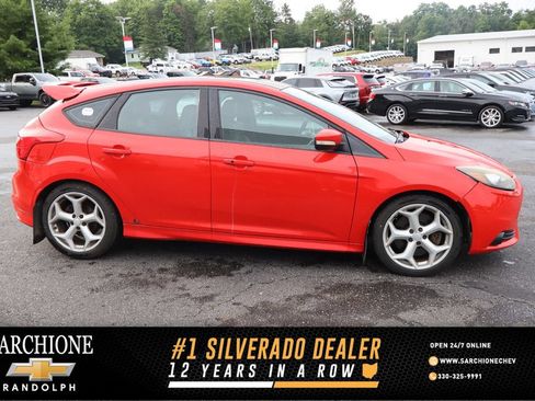 Used 2014 Ford Focus ST w/ Equipment Group 202A FWD image 1