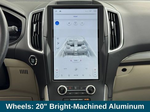 Used 2024 Ford Edge Titanium w/ Equipment Group 301A AWD/4WD image 23