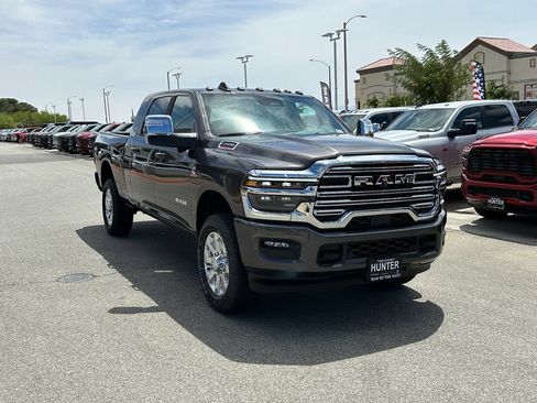 New 2026 RAM 2500 Laramie w/ Towing Technology Group AWD/4WD image 39