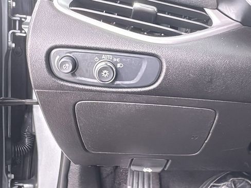 Used 2024 Chevrolet Malibu LT image 29