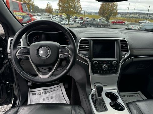 Used 2018 Jeep Grand Cherokee Limited image 13