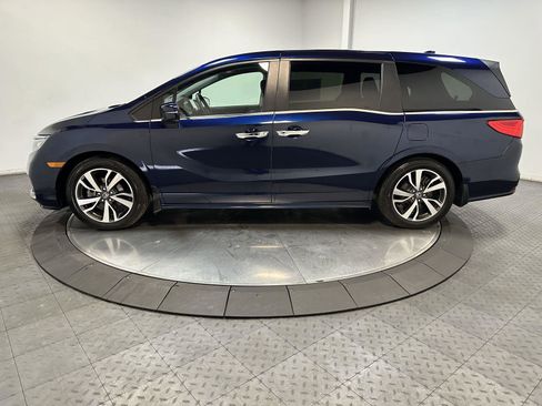 Certified 2024 Honda Odyssey Touring image 8
